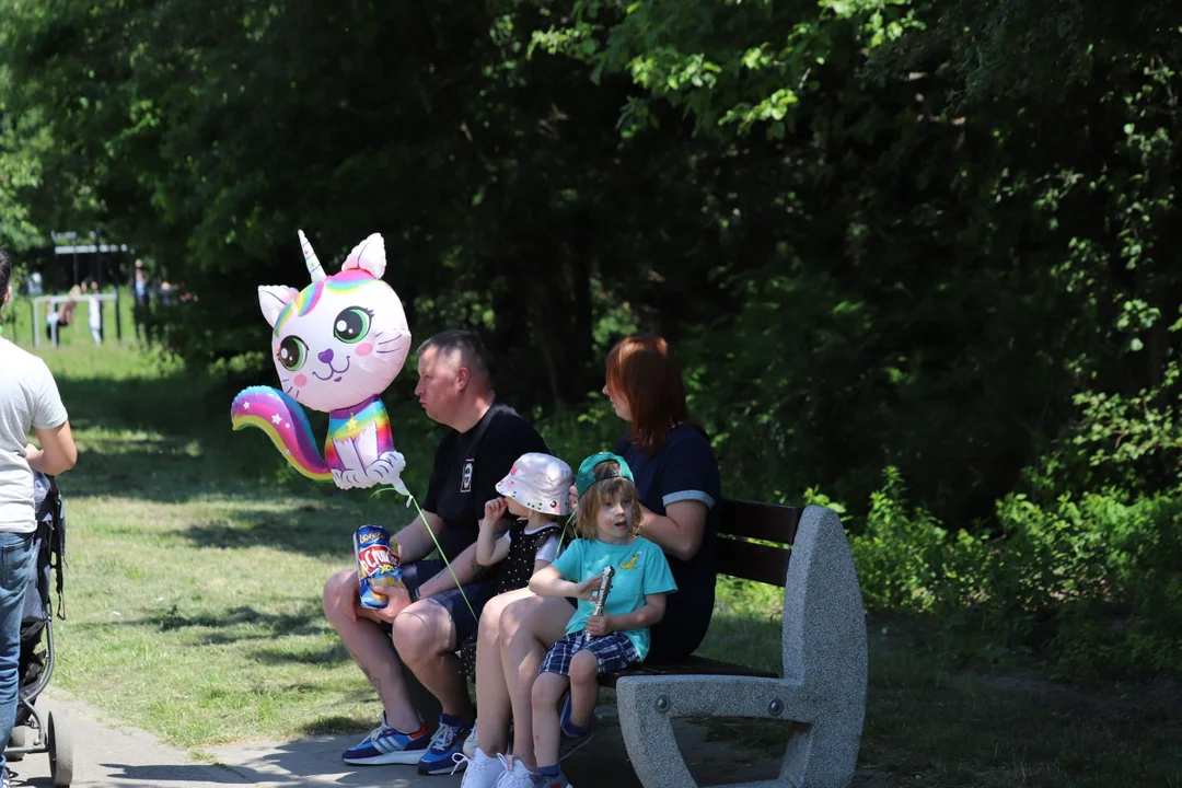 Piknik rodzinny z okazji dnia dziecka na Młynku w Łodzi