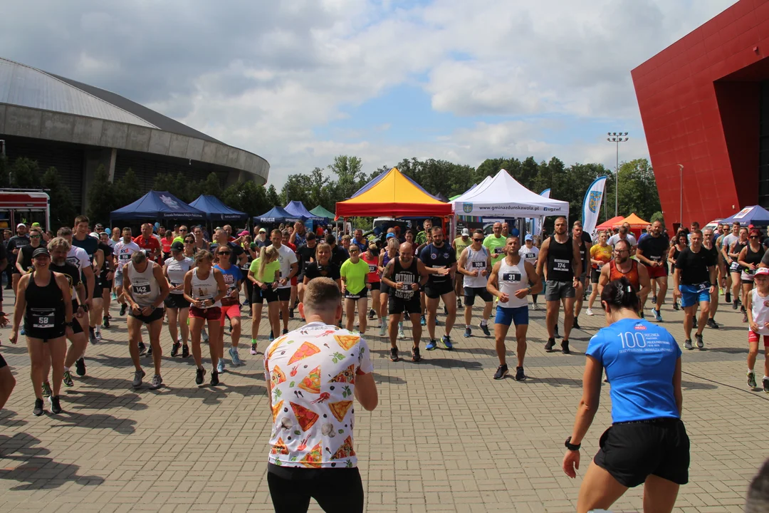 Piknik rodzinny "Bezpieczne Wakacje z Mundurem" pod Atlas Areną