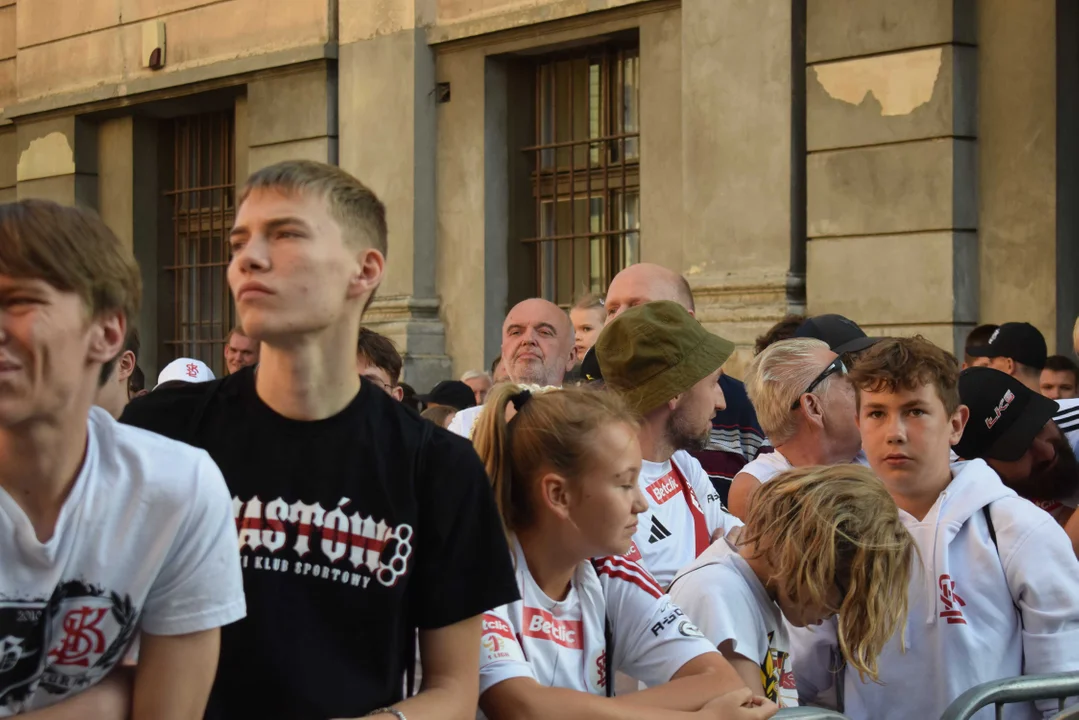 Prezentacja drużyny ŁKS-u na placu Wolności
