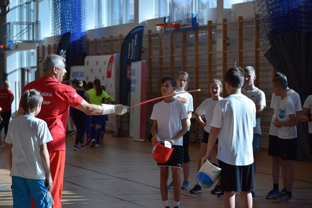 Olimpijczycy poprowadzili zajęcia WF-u