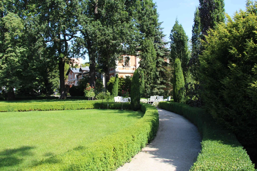 Zachwycający ogród Muzeum Pałacu Herbsta