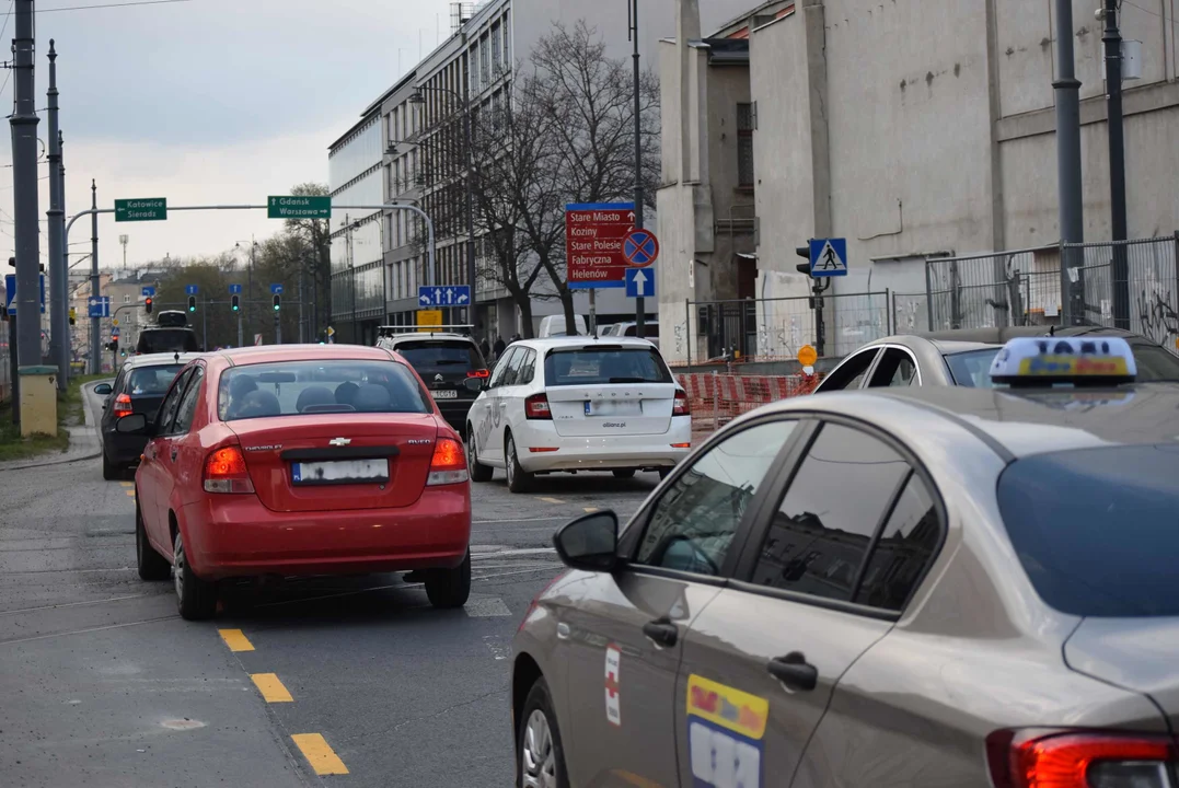 Niebezpiecznie na Zachodniej w Łodzi. Kierowcy przecierają oczy ze zdziwienia