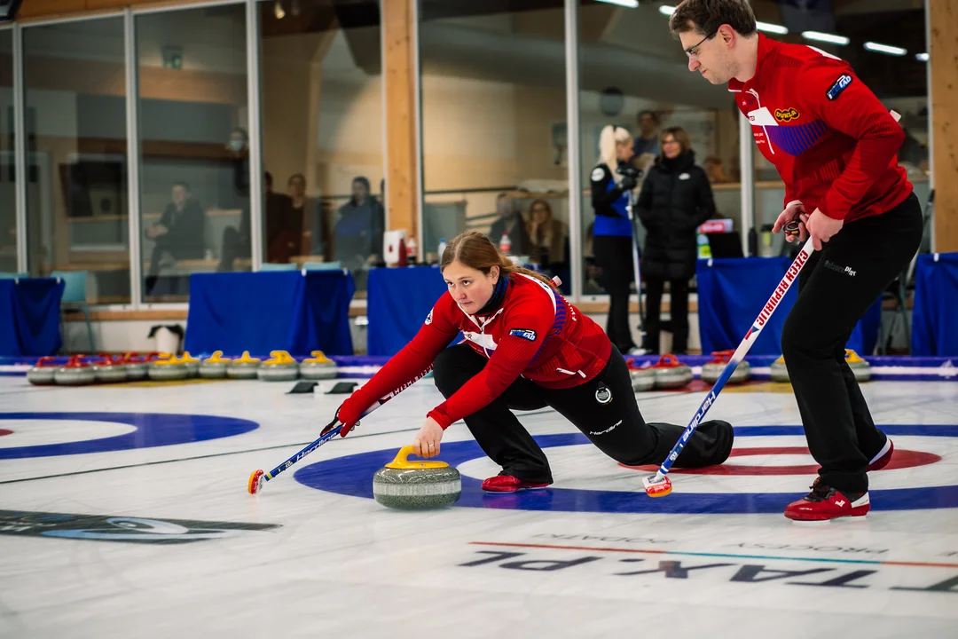 Łódź stolicą polskiego curlingu! Nie wiedzieliście? Przyjdźcie na dzień otwarty w hali Curling Łódź [zdjęcia] - Zdjęcie główne