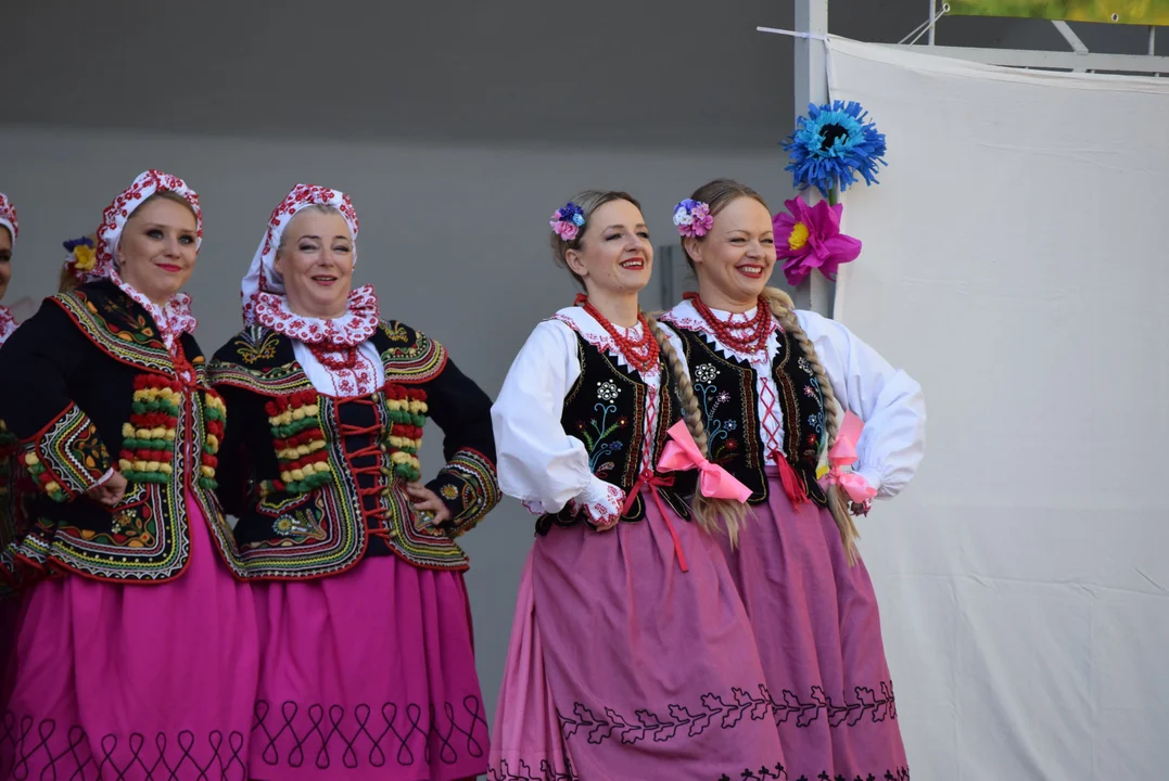 Spotkanie z folklorem w Parku Julianowskim