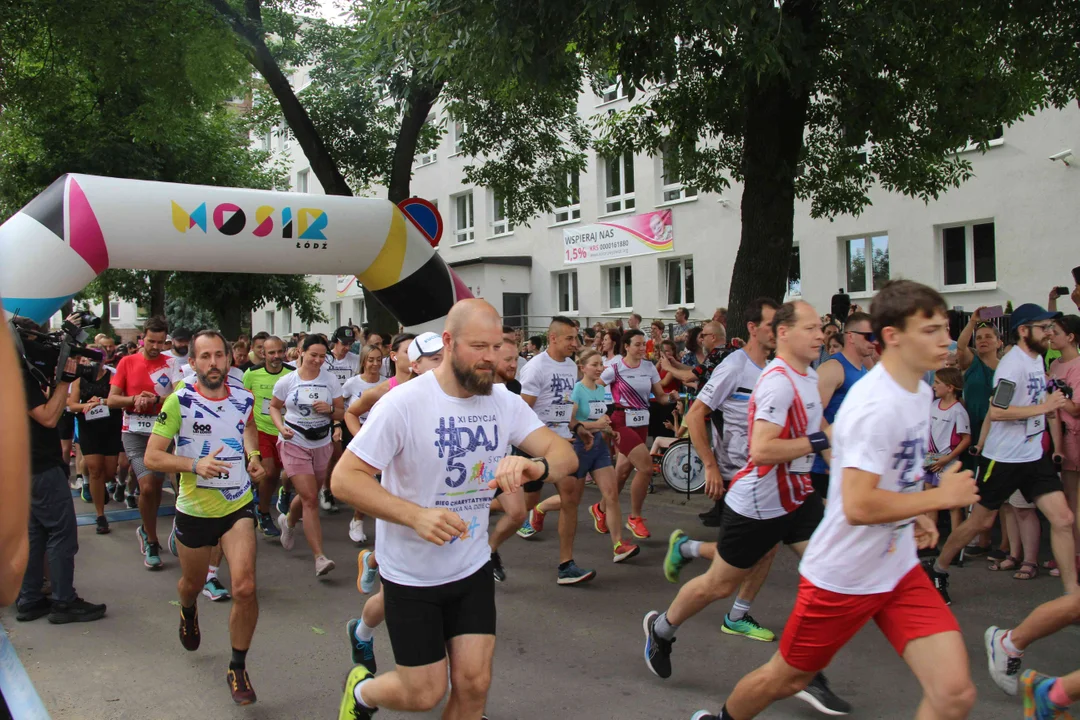 XI edycja biegu "Daj piątaka na dzieciaka"