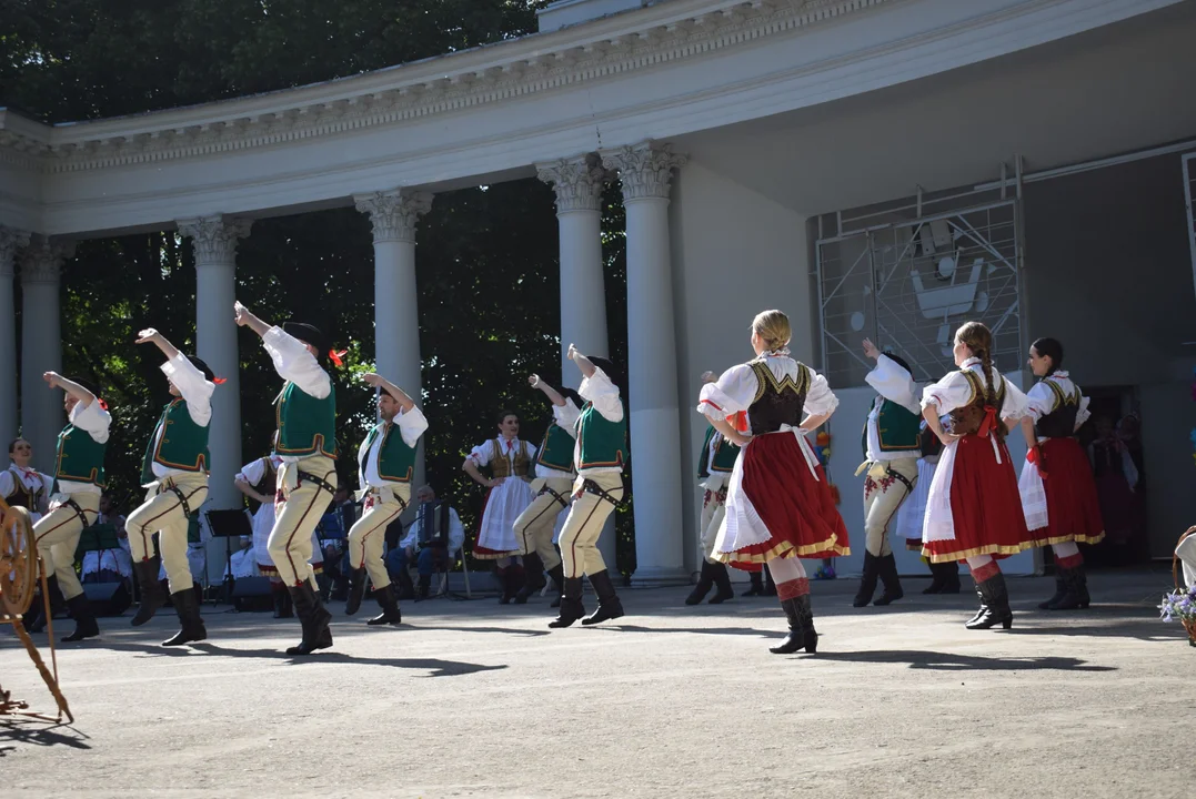 Spotkanie z folklorem w Parku Julianowskim