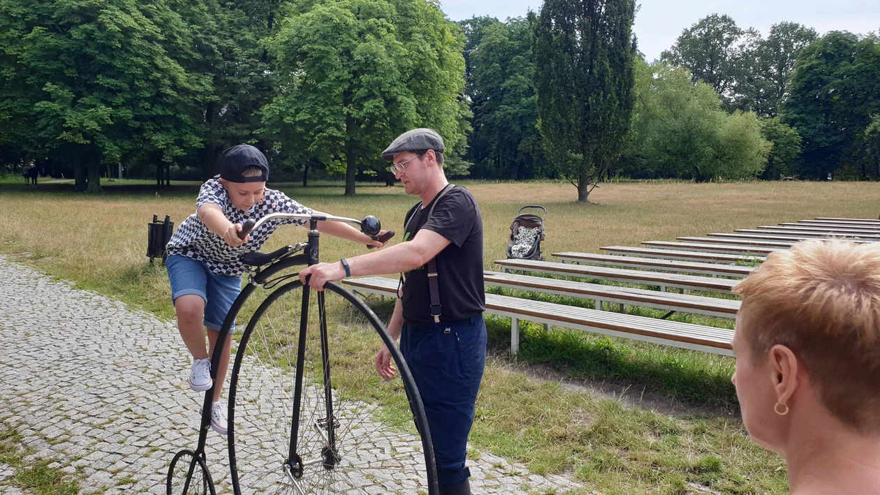 Historia rowerów w Parku Julianowskim na 600. urodizny Łodzi