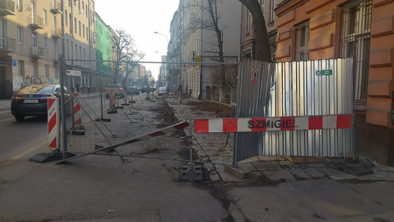 Wygrodzenie na Próchnika 42 w Łodzi