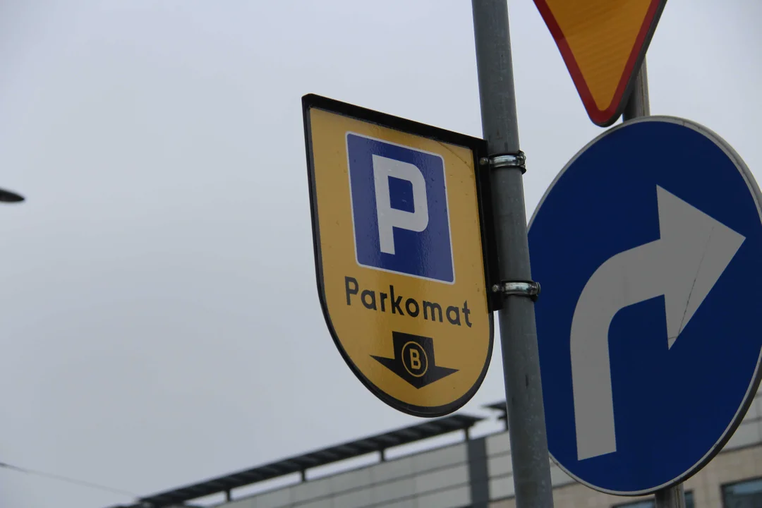 Parkingi w Łodzi - ile zapłacisz za parking w centrum?