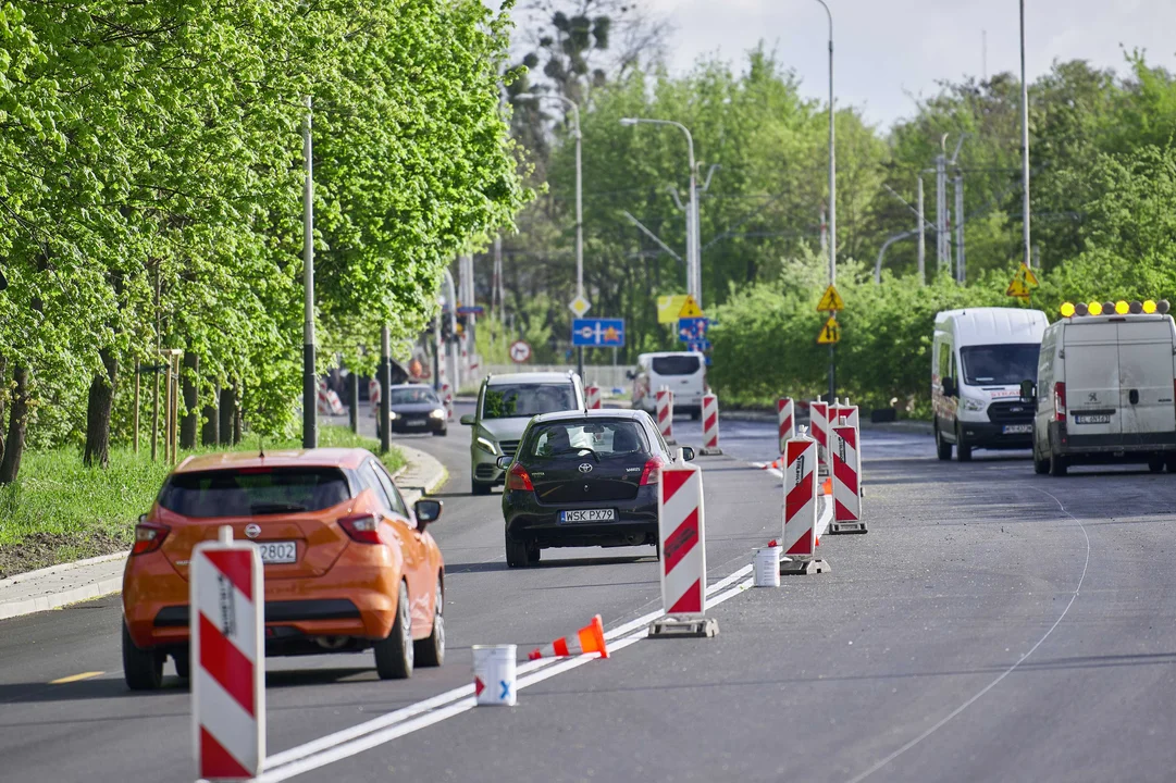 Ulica Maratońska w Łodzi - koniec remontu od Waltera-Janke do dw. Łódź Kaliska