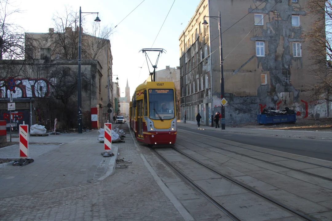 Przystanki tramwajowe przy Wojska Polskiego i Franciszkańskiej