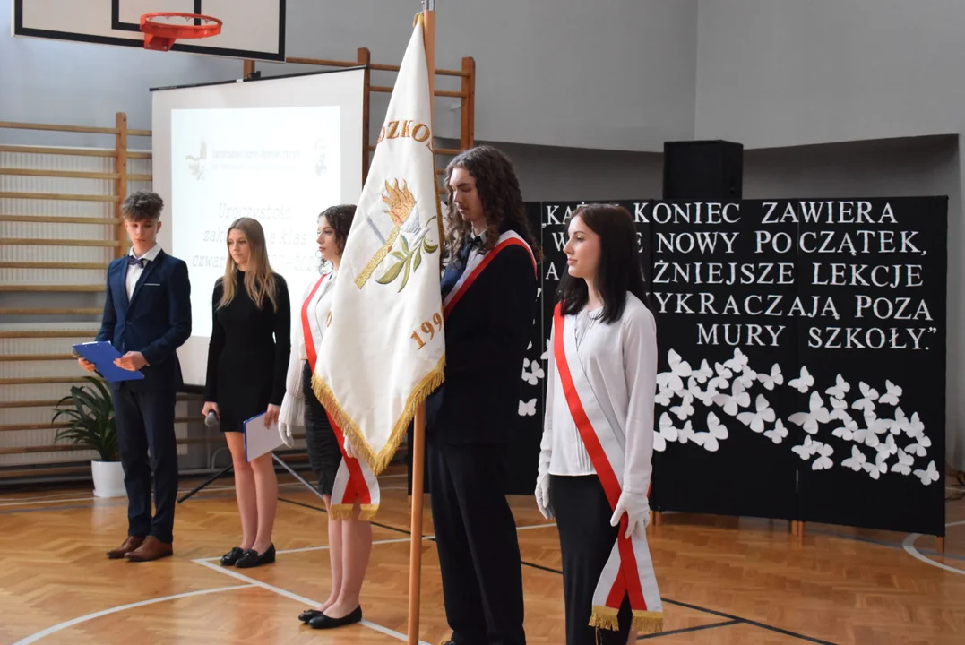 Pożegnanie maturzystów z Samorządowego Liceum Ogólnokształcące im. Romualda Traugutta w Zgierzu