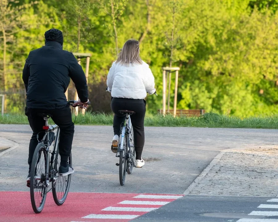 Nowa droga pieszo-rowerowa przy ul. Wojska Polskiego w Łodzi