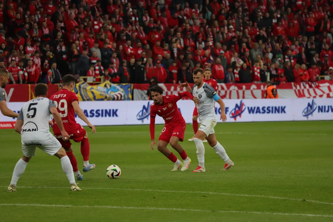 Widzew Łódź kontra Puszcza Niepołomice