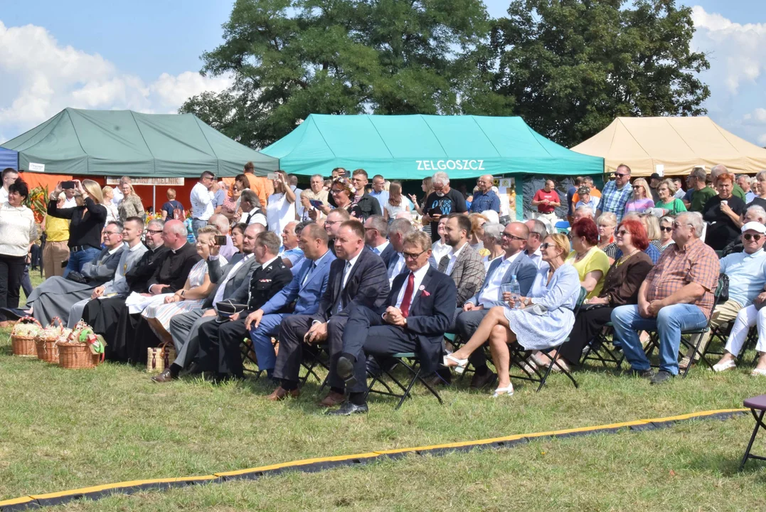 Dożynki gminy Stryków w Warszewicach