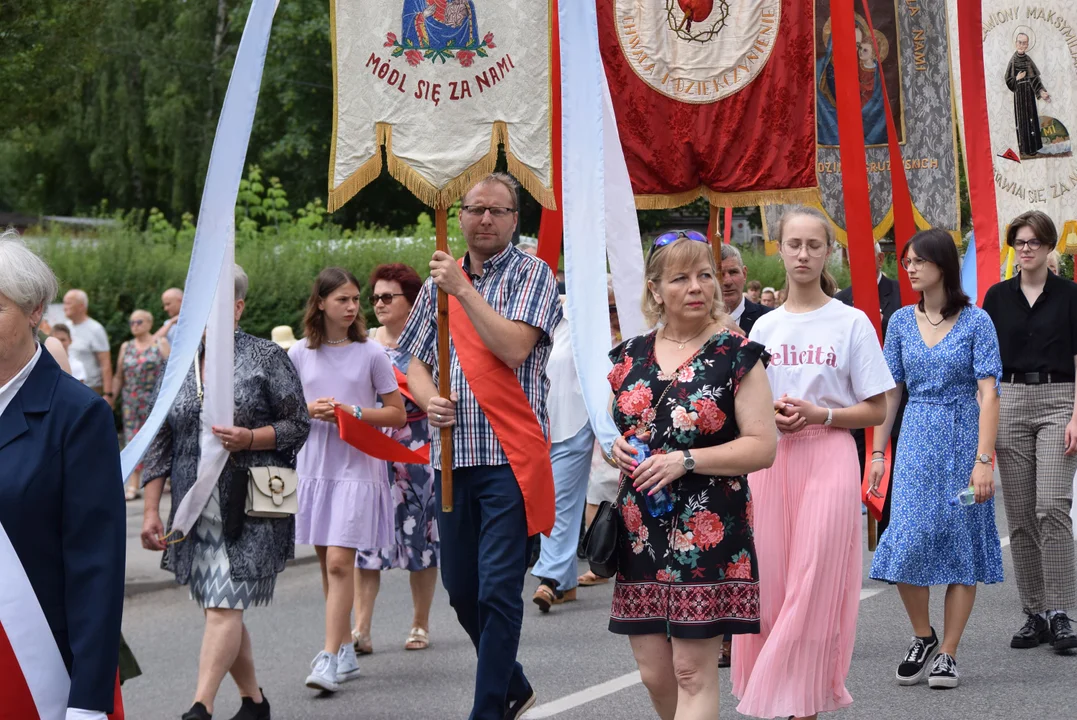 procesja Bożego Ciała w parafii Matki Bożej Dobrej Rady w Zgierzu