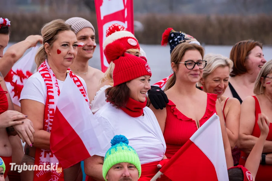 Niepodległościowe morsowanie