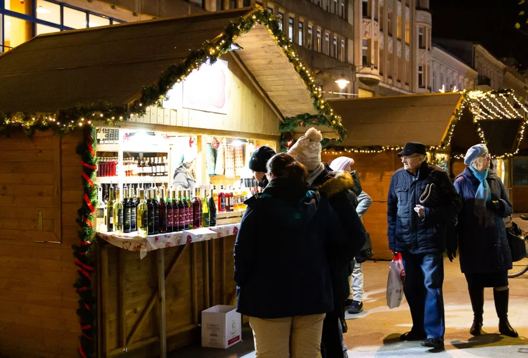 Jarmark świąteczny na ulicy Piotrkowskiej