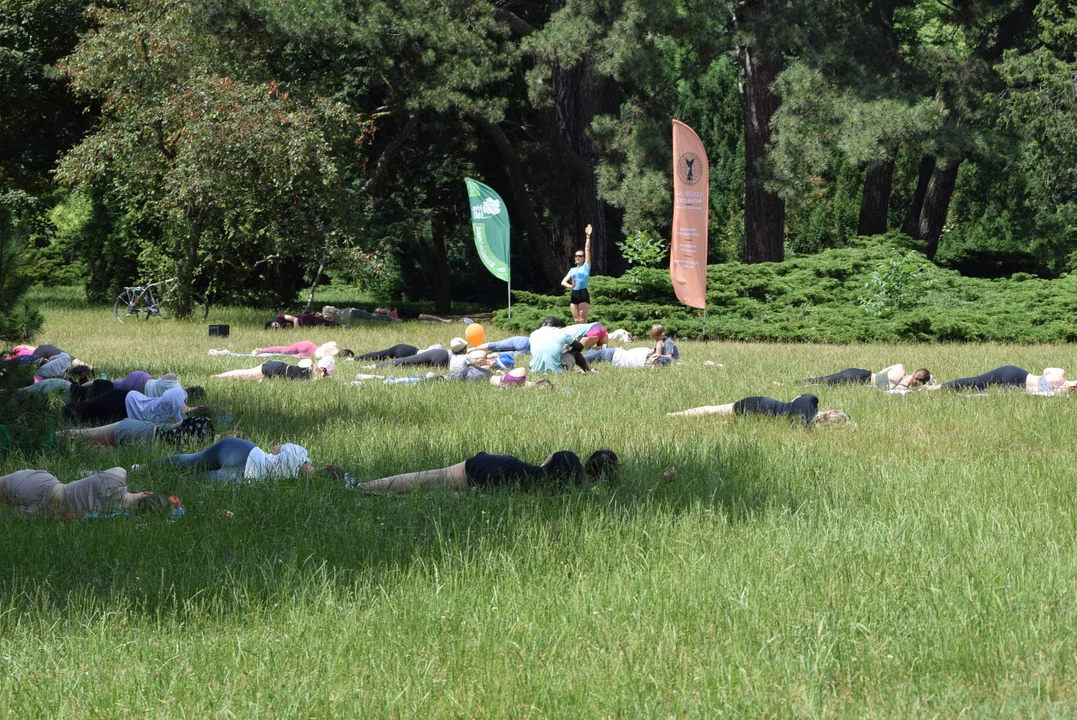 Joga w Parku Poniatowskiego