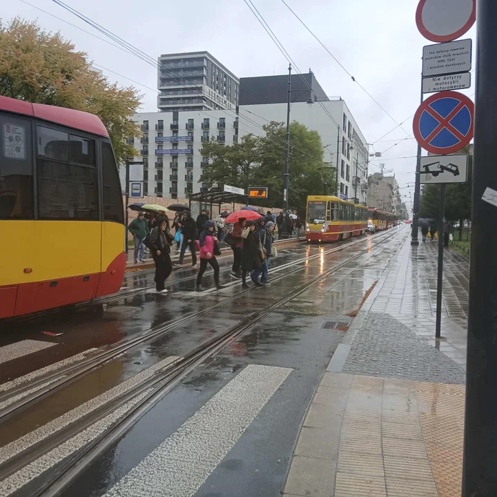 Wykolejenie tramwaju w centrum Łodzi