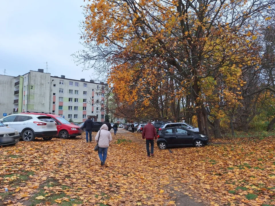 1 listopada na Starym Cmentarzu w Zgierzu