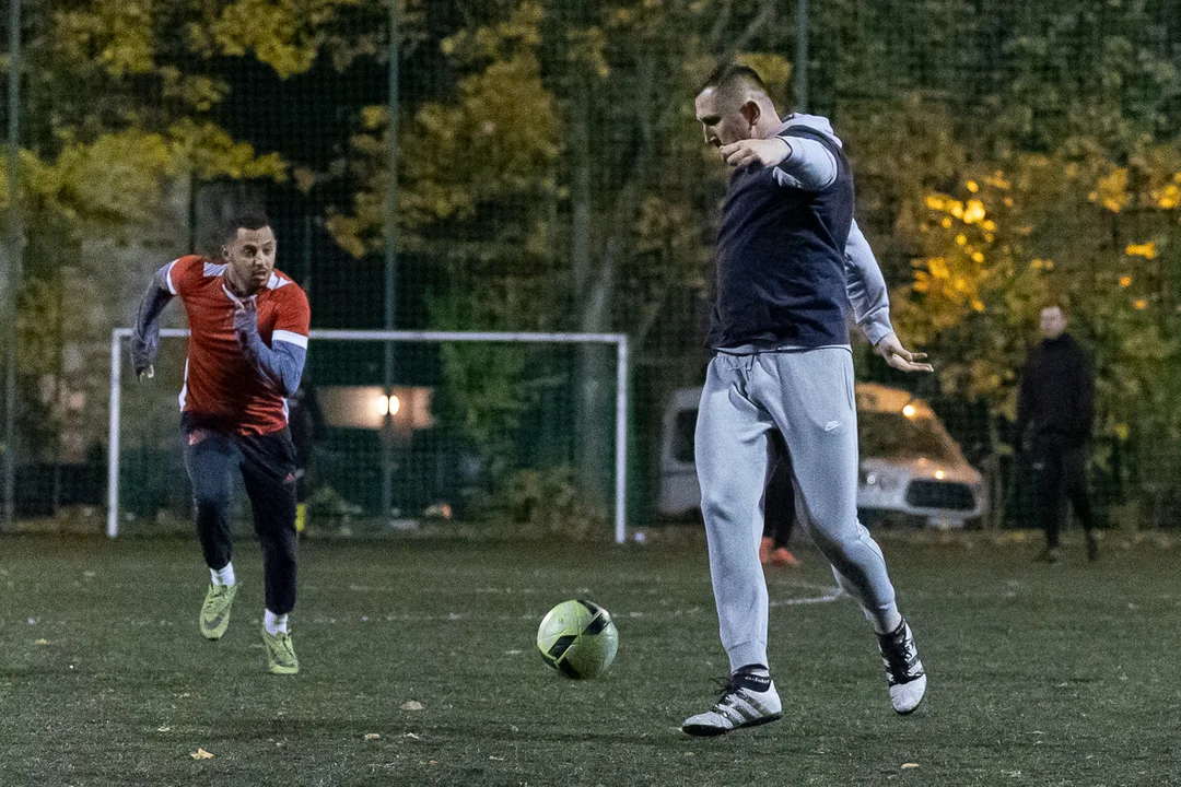 Duże emocje w spotkaniu AGKS 2 oraz FC Farselona w rozgrywkach Playareny