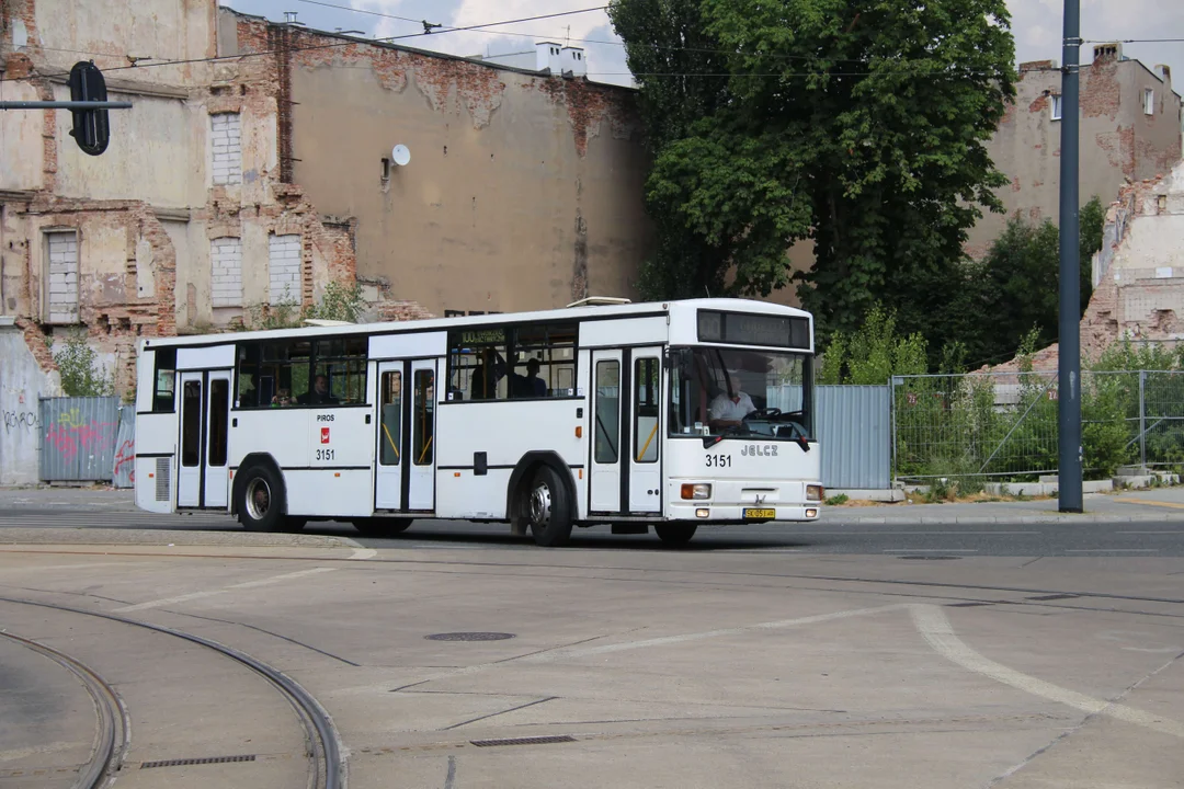 Łódzkie Linie Turystyczne przemierzają ulicami Łodzi