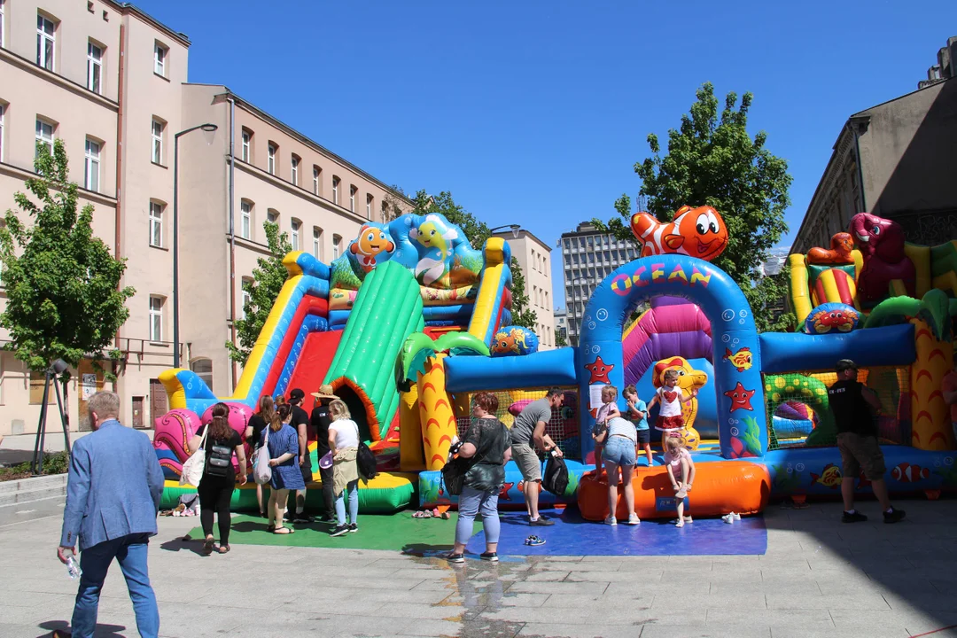 Piknik Europejski w pasażiu Schillera w Łodzi