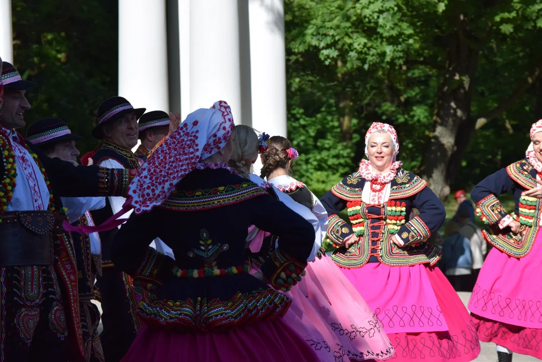 Spotkanie z folklorem w Parku Julianowskim