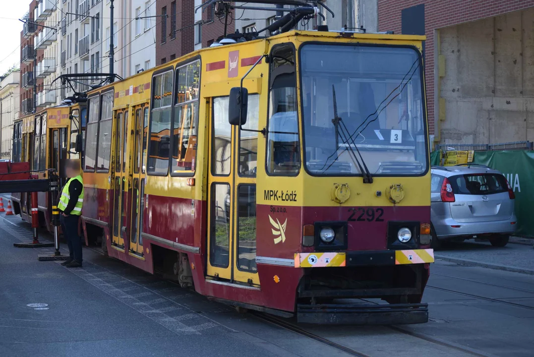 Od bladego świtu utrudnienia dla podróżnych MPK Łódź. Jednego dnia, dwa wykolejenia