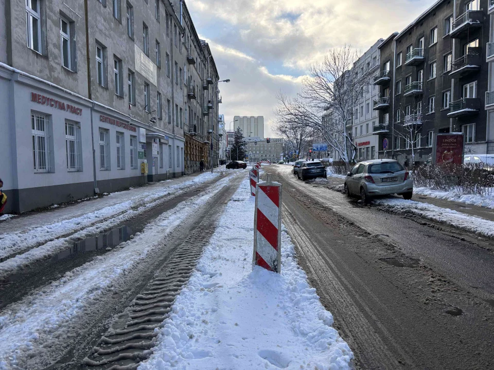 Kolejny etap remontu ulicy Sterlinga w Łodzi rozpoczęty