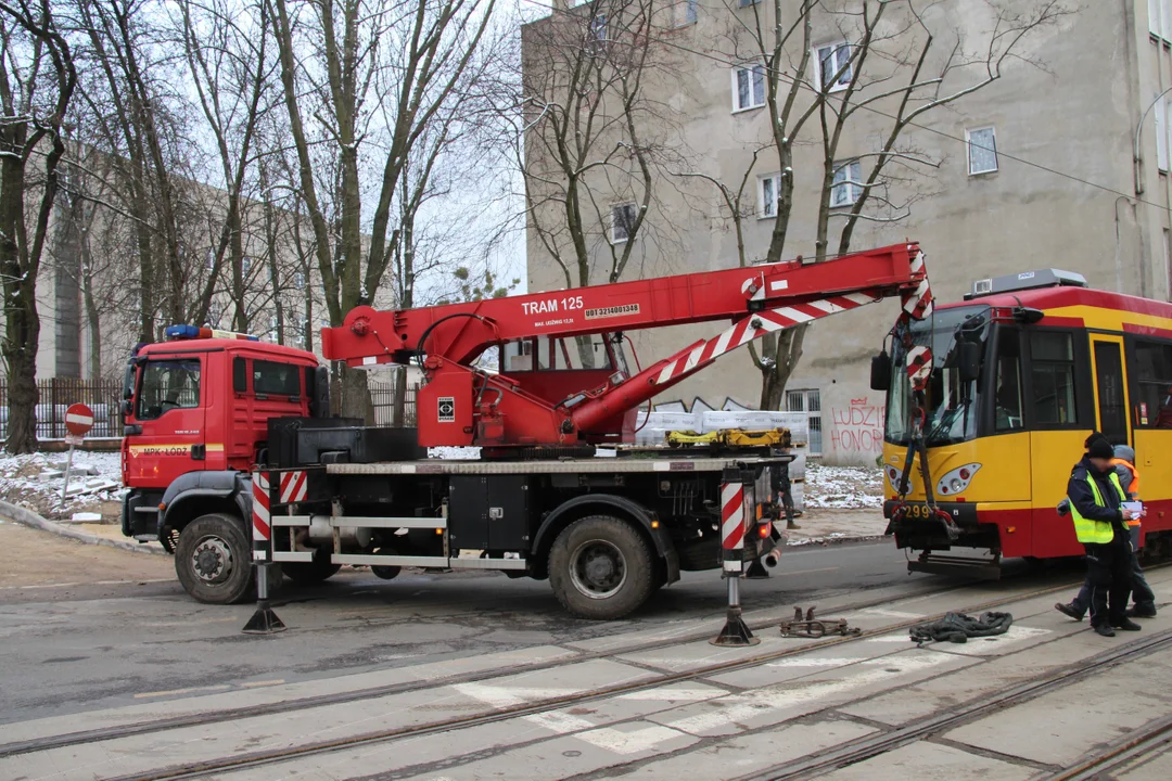 Wykolejenie tramwaju MPK Łódź na Bałutach