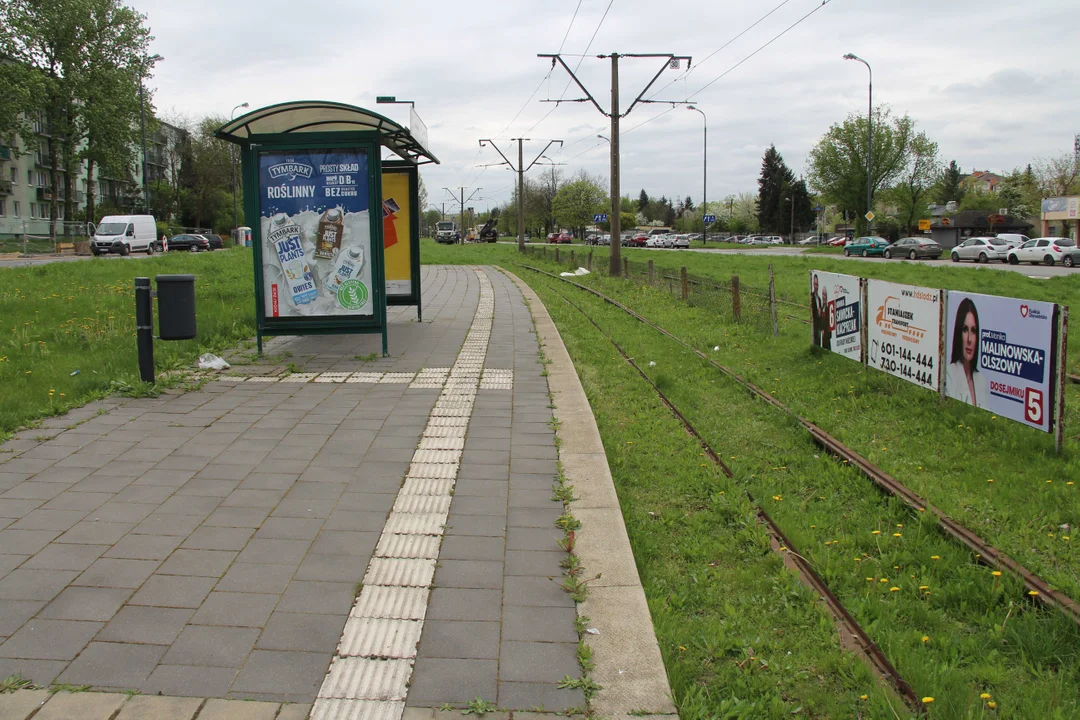 Mieszkańcy Dąbrowy czekają na powrót tramwajów MPK