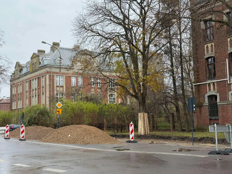 Zmiany w organizacji ruchu na łódzkim Śródmieściu. Remont ul. Tymienieckiego Sienkiewicza