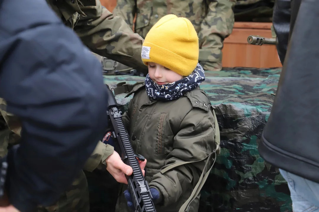 Tłumy na Pikniku Wojskowym z okazji Święta Niepodległości