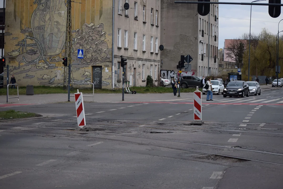 Niebezpieczne skrzyżowanie na alei Politechniki