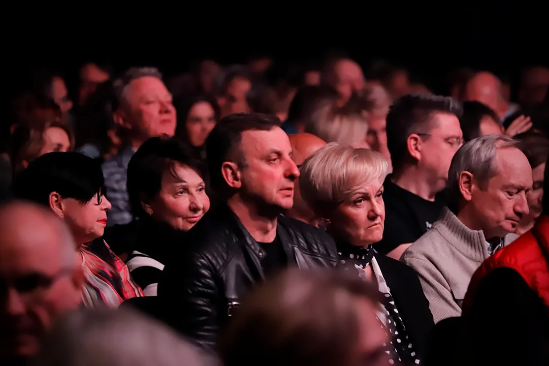 Rozważne i romantyczne Raz Dwa Trzy w Wytwórni