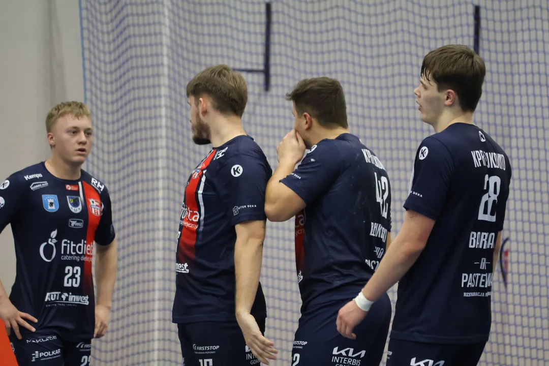 Poznańscy szyczpiorniści żegnają się z własną halą porażką