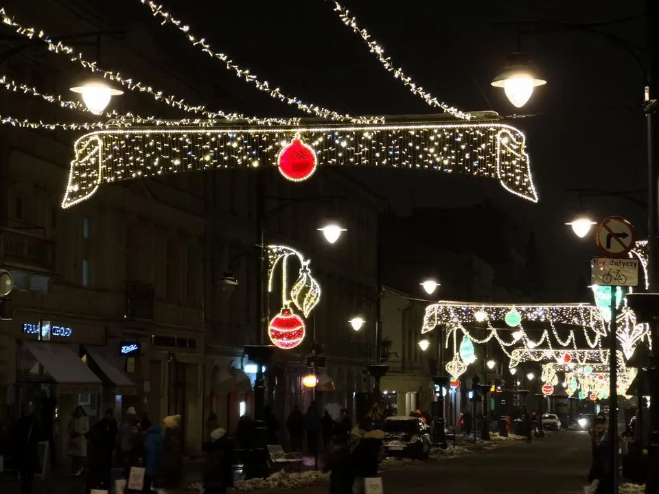 Świąteczna iluminacja na Piotrkowskiej