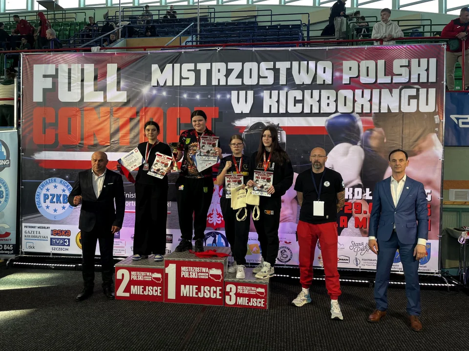 Oni się nie zatrzymują! Kolejne Mistrzostwa Polski dla kutnowskich kickboxerów (ZDJĘCIA)