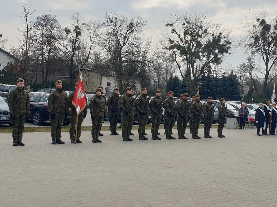 Obchody Zbrodni Zgierskiej na placu Stu straconych [zdjęcia]