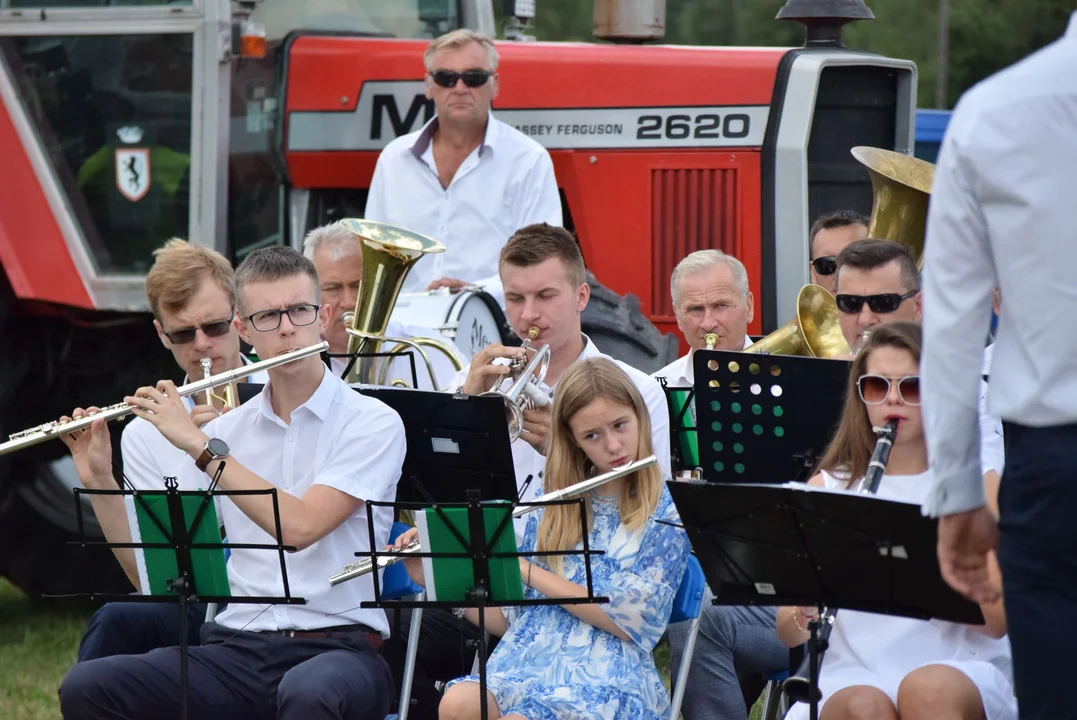 Dożynki gminy Stryków w Warszewicach