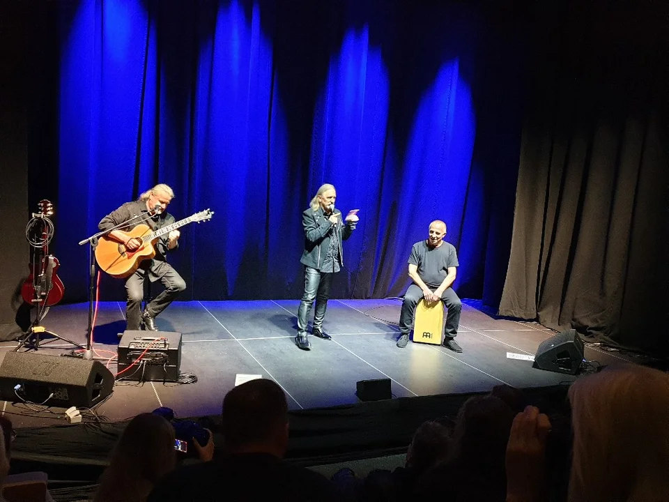 Koncert akustyczny Marka Piekarczyka w Starym Młynie w Zgierzu