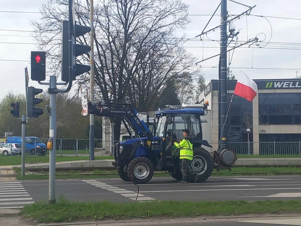 Uwaga kierowcy. Protest rolników na Aleksandrowskiej. Przyjechali najbogatsi?