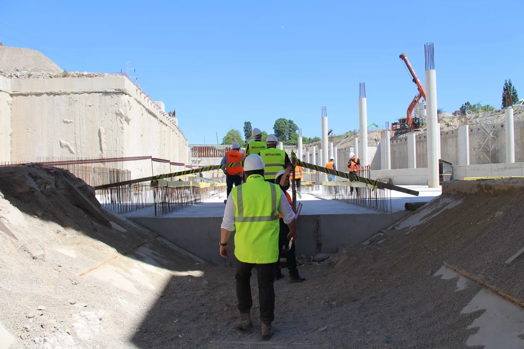 Trwa budowa tunelu kolejowego pod Łodzią - odcinek do przystanku Łódź Koziny