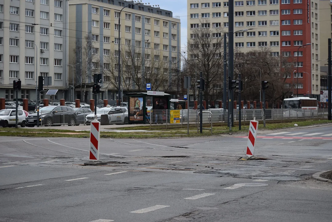 Niebezpieczne skrzyżowanie na alei Politechniki