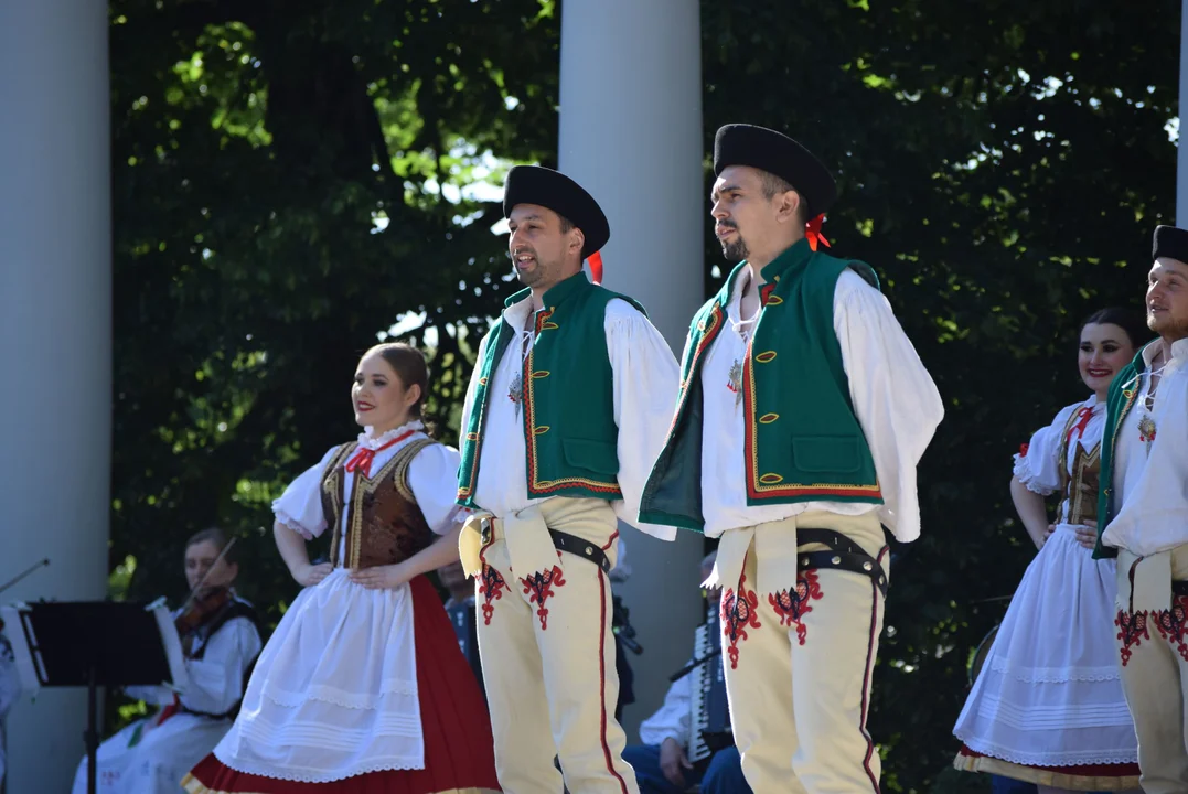 Spotkanie z folklorem w Parku Julianowskim