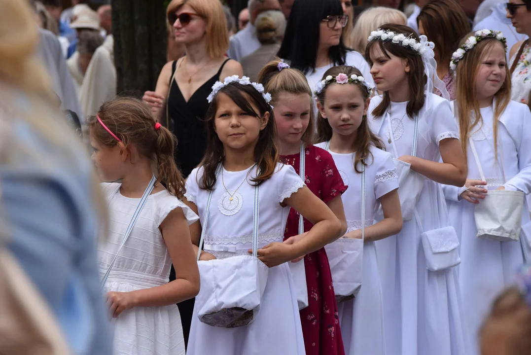 procesja Bożego Ciała w parafii Matki Bożej Dobrej Rady w Zgierzu