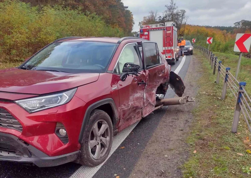 Wypadek na trasie Kutno - Płock. Dwie osoby ranne [ZDJĘCIA] - Zdjęcie główne