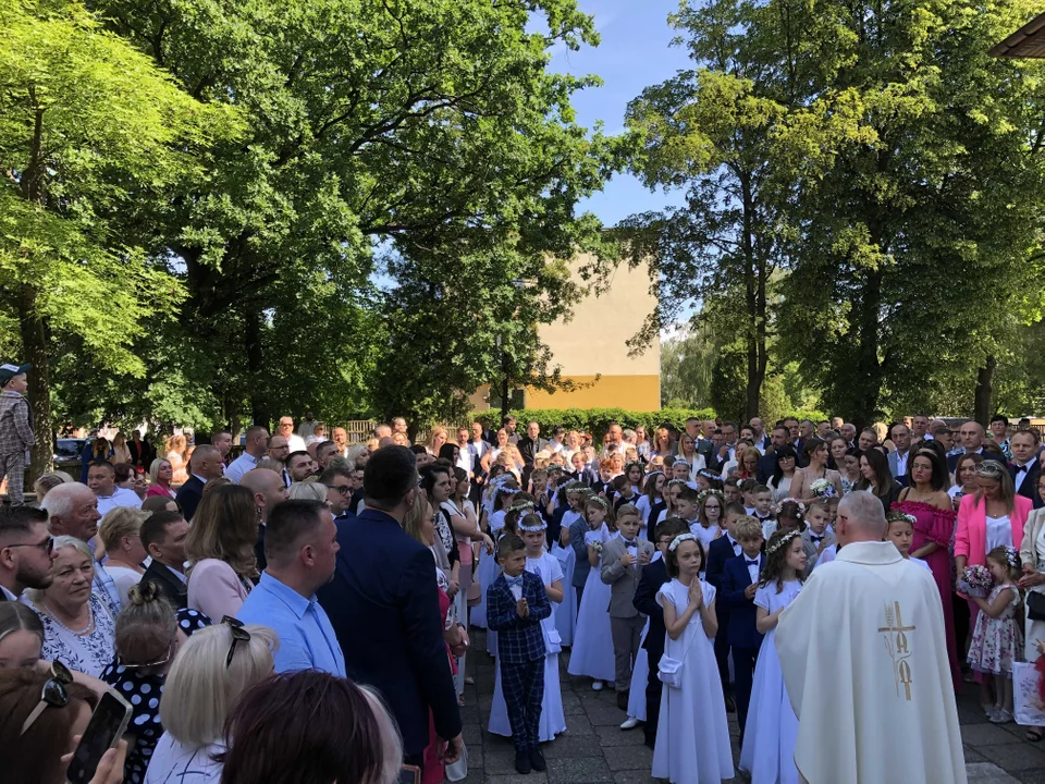 I Komunia Święta dzieci ze Szkoły Podstawowej nr 6 w Zgierzu [ZDJĘCIA]